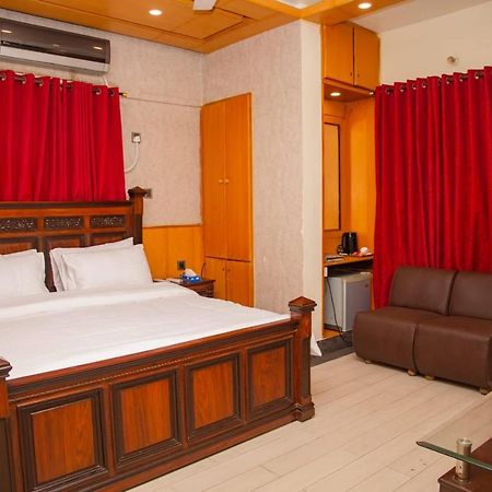 Elet Business Hotel Karachi Eksteriør billede