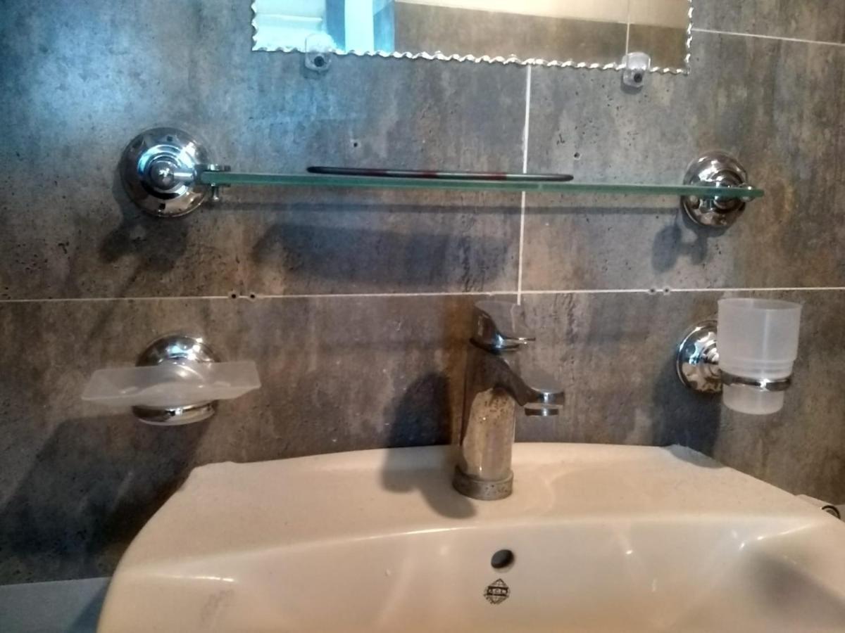 Elet Business Hotel Karachi Eksteriør billede