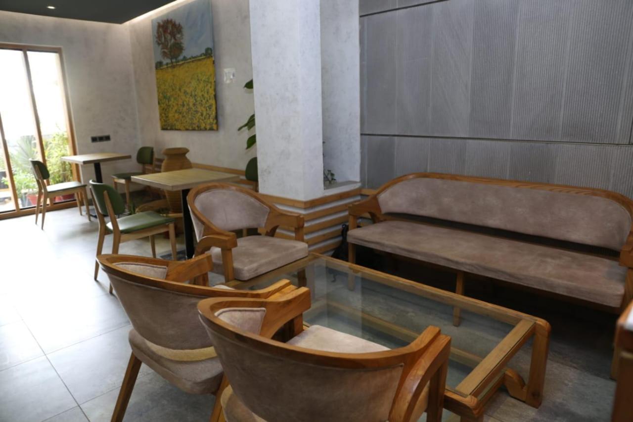 Elet Business Hotel Karachi Eksteriør billede