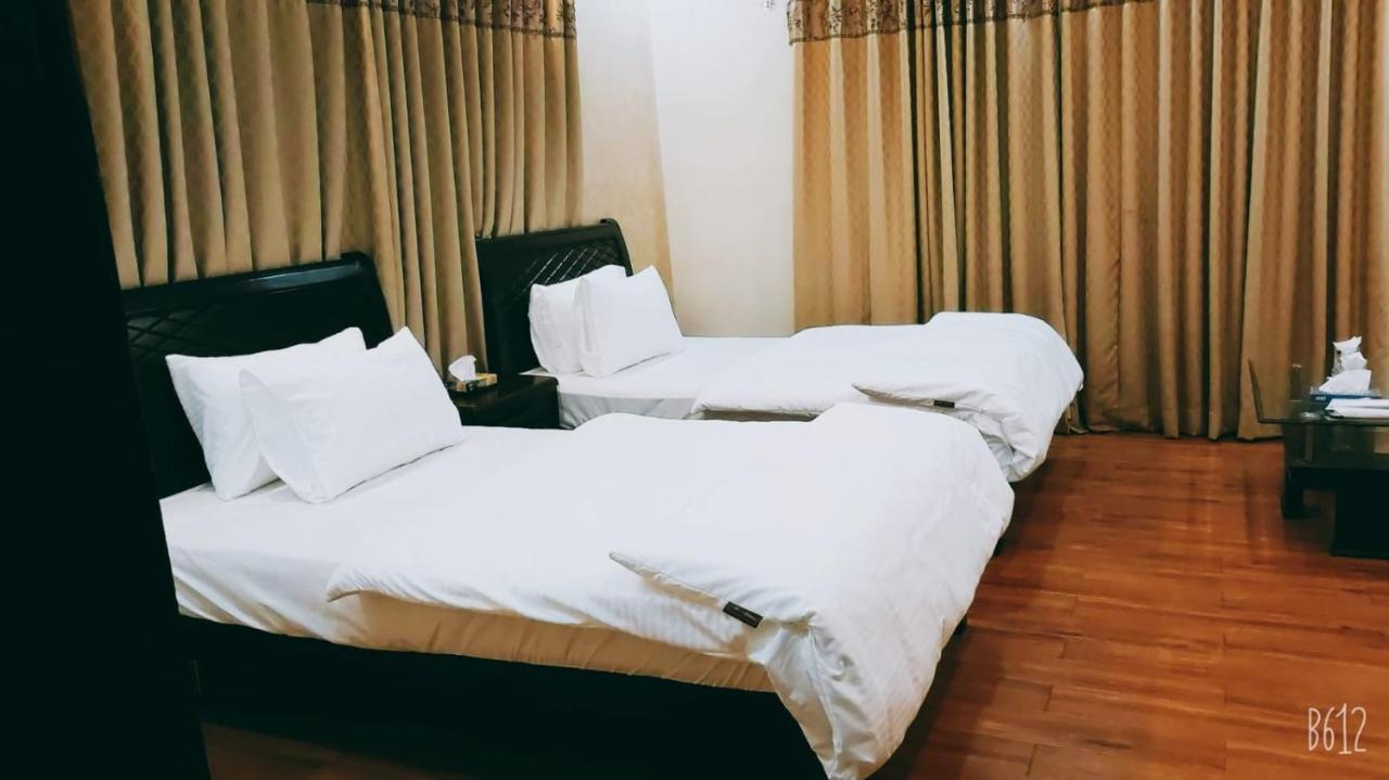 Elet Business Hotel Karachi Eksteriør billede