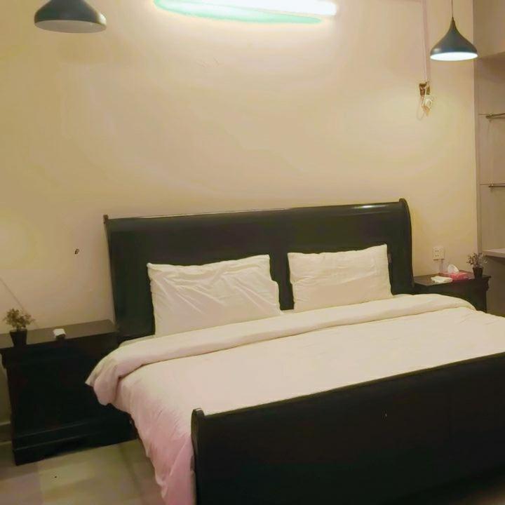 Elet Business Hotel Karachi Eksteriør billede